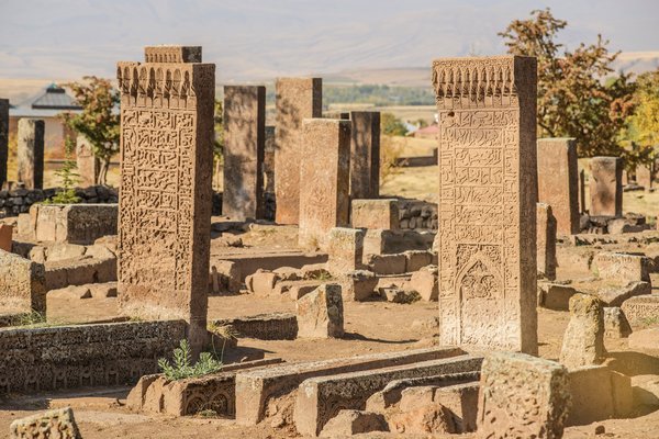 Personnalisation de pierre tombale musulmane : tarifs et options